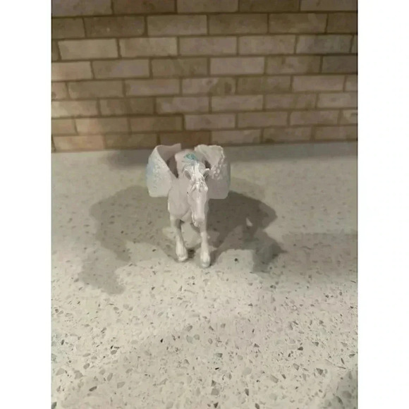 Greenbrier Pegasus Horse White Blue Figure sd - Picture 2 of 4